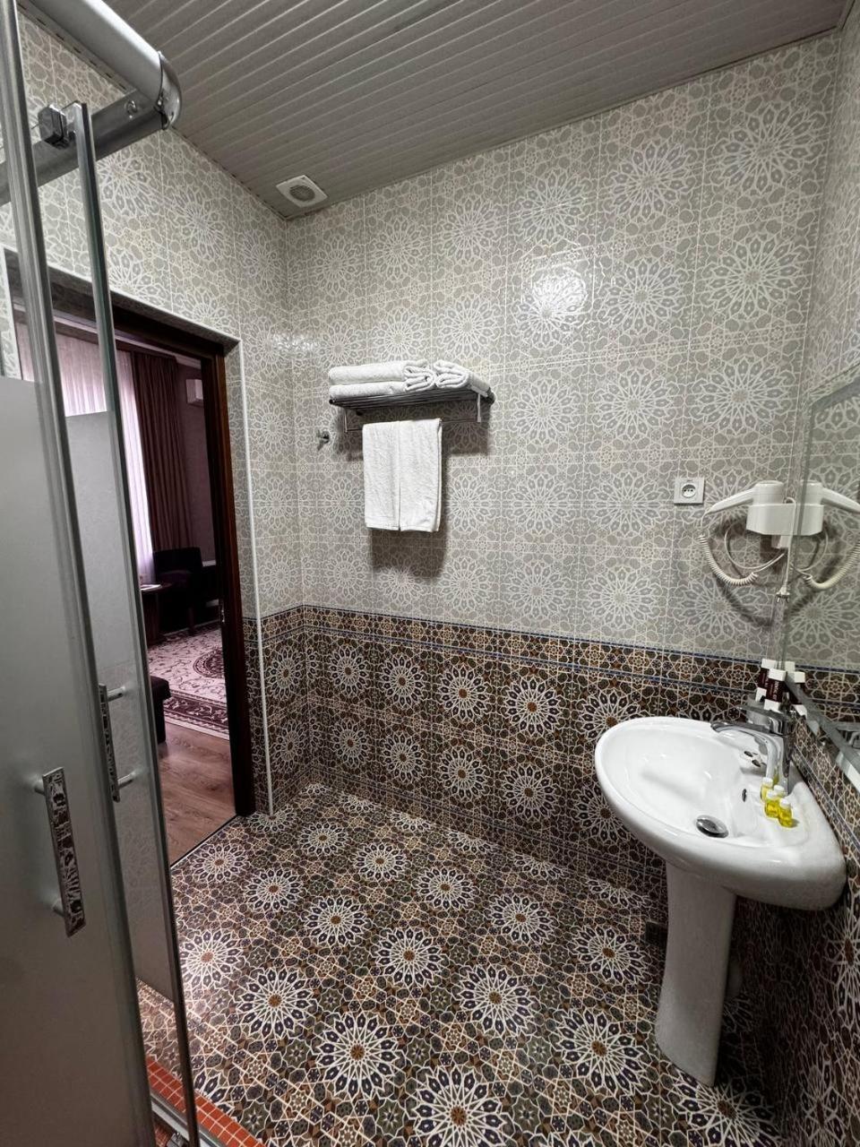 Ark Billur Halal Hotel Taškent Exteriér fotografie